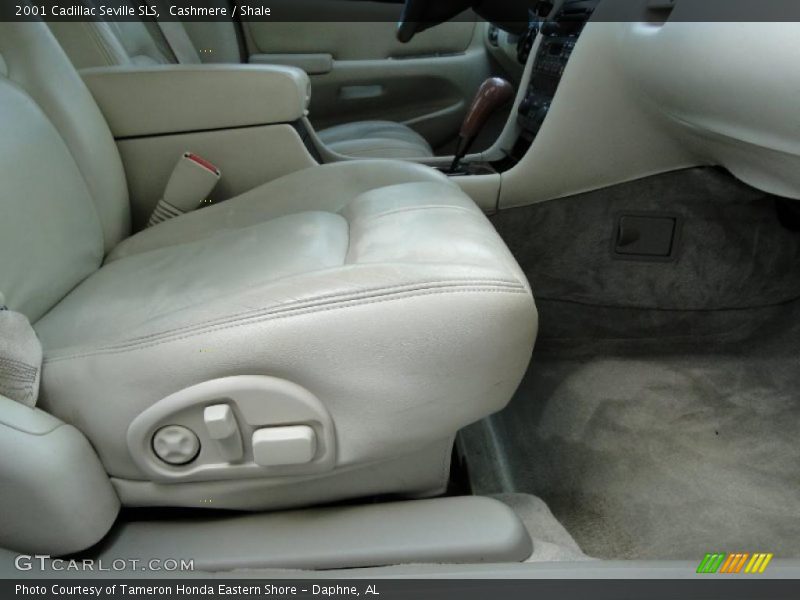Cashmere / Shale 2001 Cadillac Seville SLS