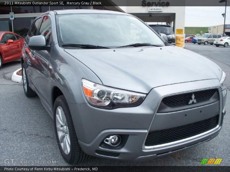 Mercury Gray / Black 2011 Mitsubishi Outlander Sport SE