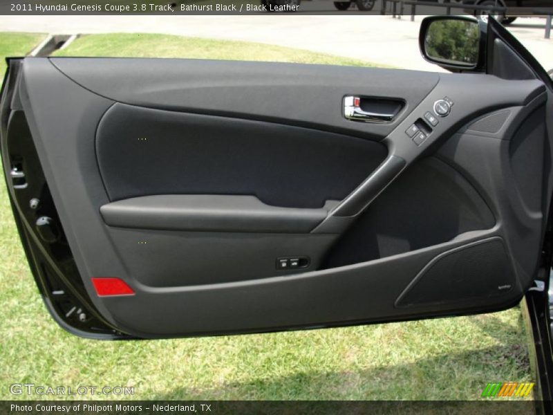 Door Panel of 2011 Genesis Coupe 3.8 Track