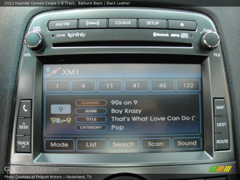 Controls of 2011 Genesis Coupe 3.8 Track