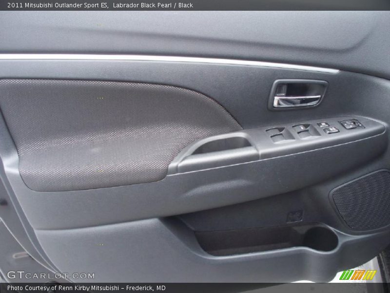 Labrador Black Pearl / Black 2011 Mitsubishi Outlander Sport ES