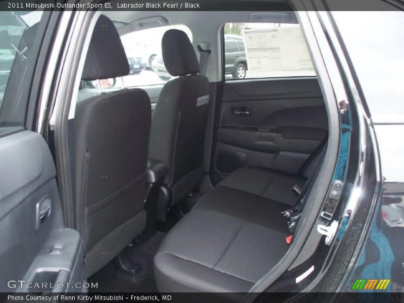 Labrador Black Pearl / Black 2011 Mitsubishi Outlander Sport ES