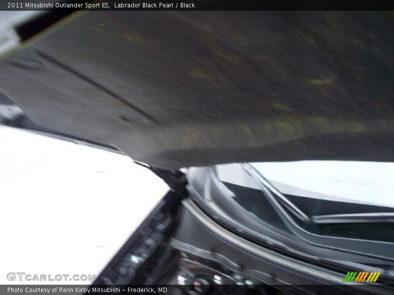 Labrador Black Pearl / Black 2011 Mitsubishi Outlander Sport ES