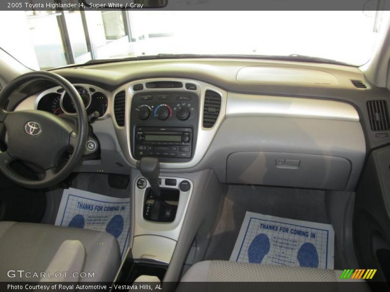 Super White / Gray 2005 Toyota Highlander I4