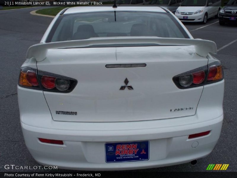 Wicked White Metallic / Black 2011 Mitsubishi Lancer ES