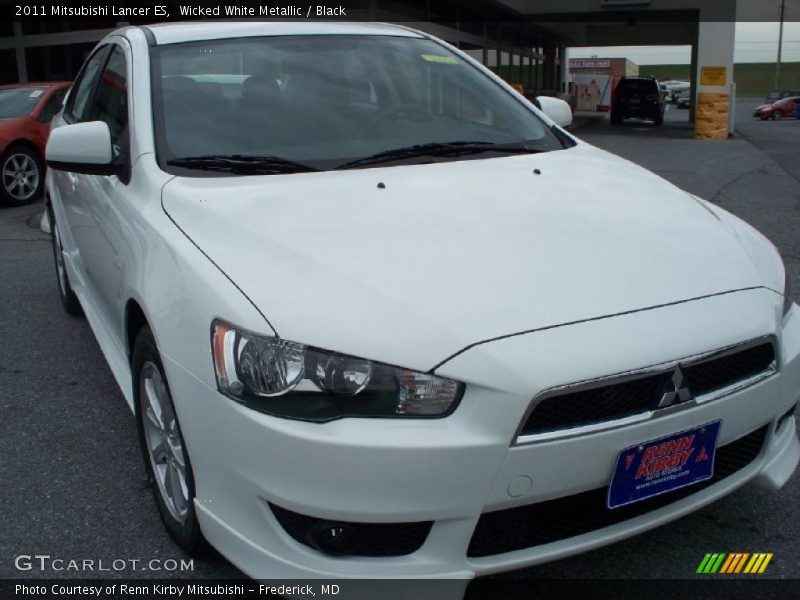 Wicked White Metallic / Black 2011 Mitsubishi Lancer ES