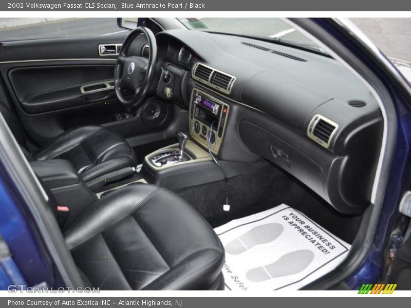 Blue Anthracite Pearl / Black 2002 Volkswagen Passat GLS Sedan