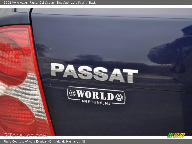 Blue Anthracite Pearl / Black 2002 Volkswagen Passat GLS Sedan