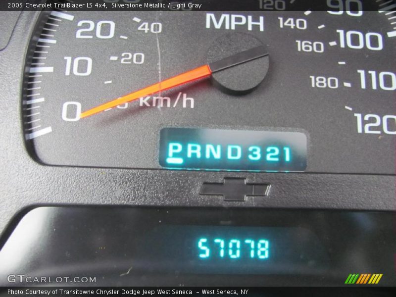 Silverstone Metallic / Light Gray 2005 Chevrolet TrailBlazer LS 4x4