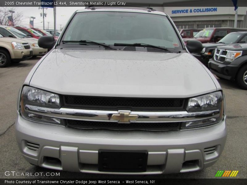 Silverstone Metallic / Light Gray 2005 Chevrolet TrailBlazer LS 4x4