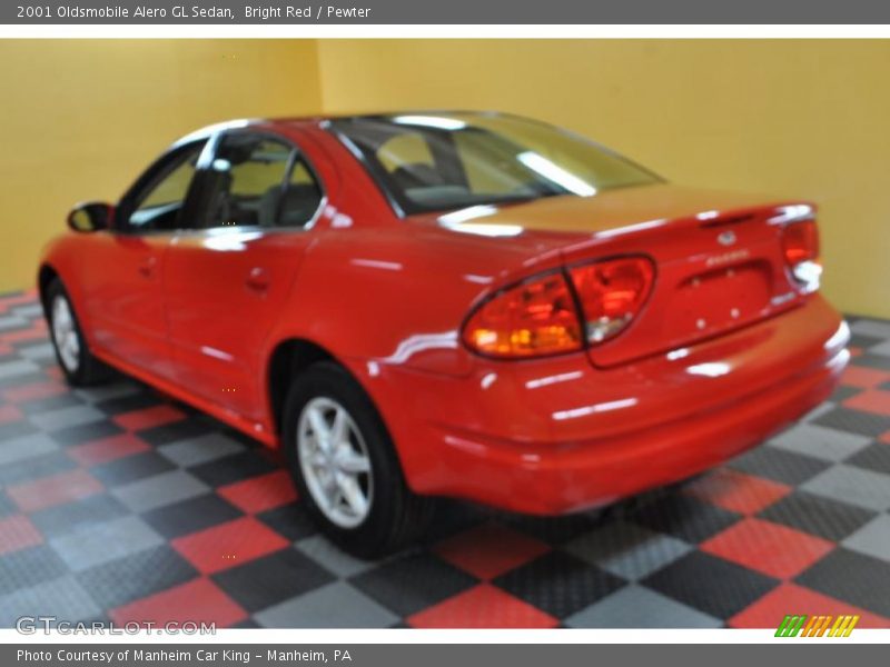 Bright Red / Pewter 2001 Oldsmobile Alero GL Sedan