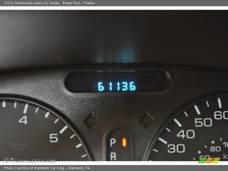 Bright Red / Pewter 2001 Oldsmobile Alero GL Sedan