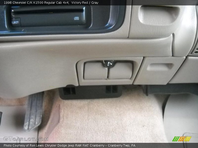 Victory Red / Gray 1998 Chevrolet C/K K1500 Regular Cab 4x4