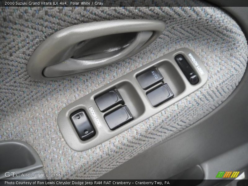 Polar White / Gray 2000 Suzuki Grand Vitara JLX 4x4