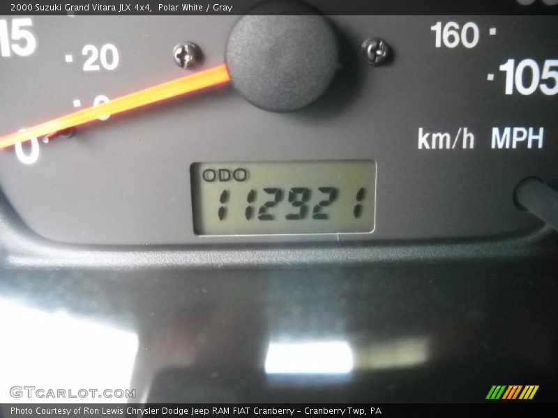 Polar White / Gray 2000 Suzuki Grand Vitara JLX 4x4