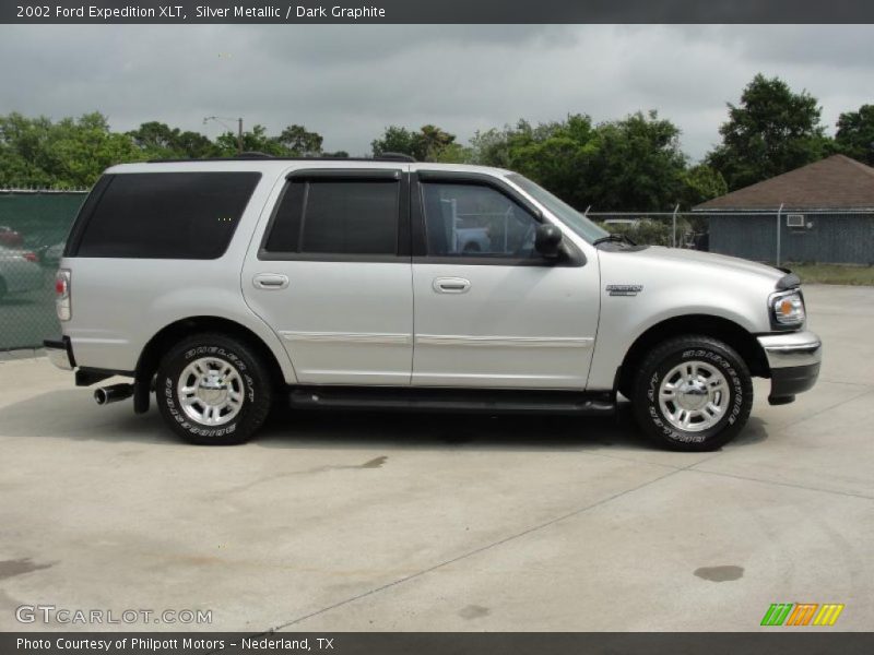 Silver Metallic / Dark Graphite 2002 Ford Expedition XLT
