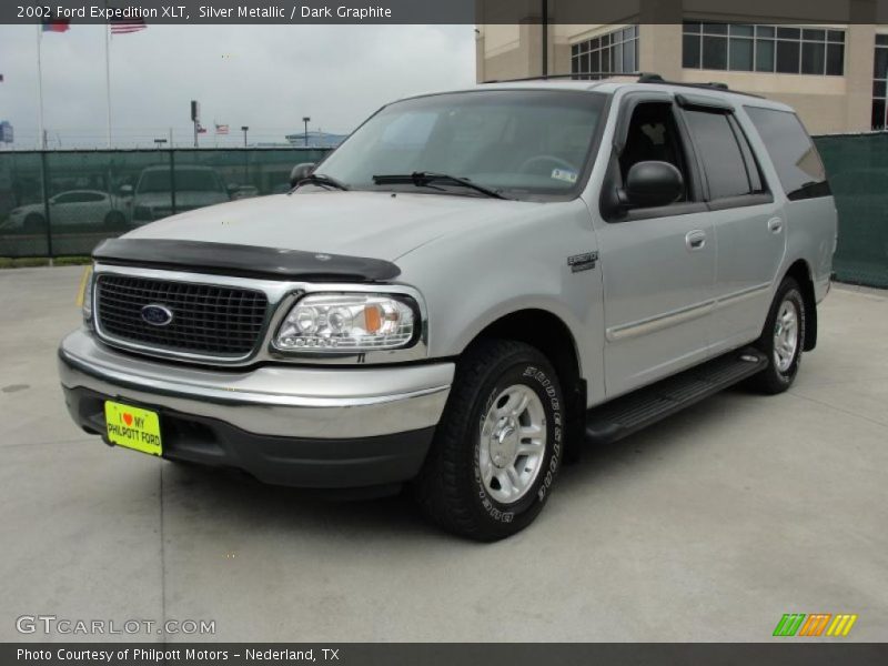 Silver Metallic / Dark Graphite 2002 Ford Expedition XLT