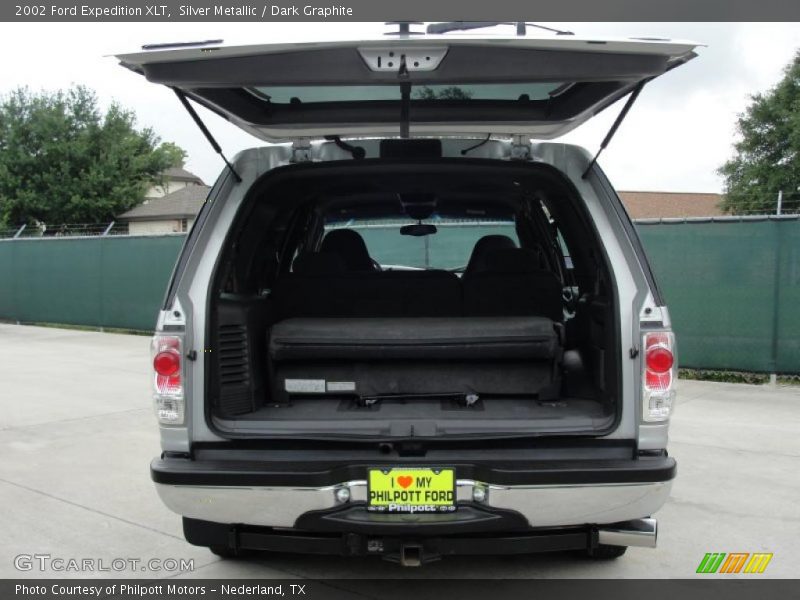 Silver Metallic / Dark Graphite 2002 Ford Expedition XLT