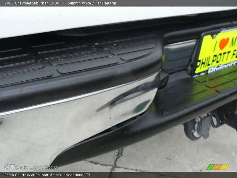 Summit White / Tan/Neutral 2003 Chevrolet Suburban 1500 LT