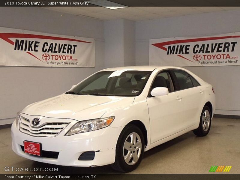 Super White / Ash Gray 2010 Toyota Camry LE