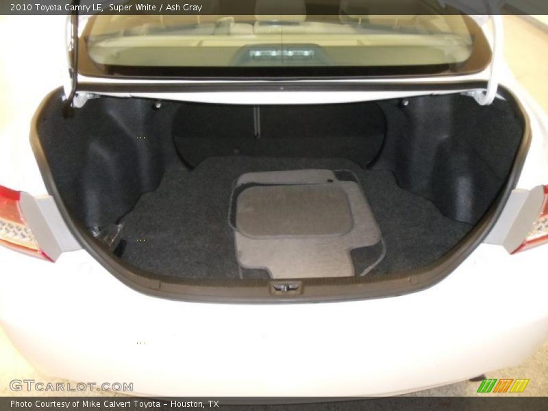 Super White / Ash Gray 2010 Toyota Camry LE