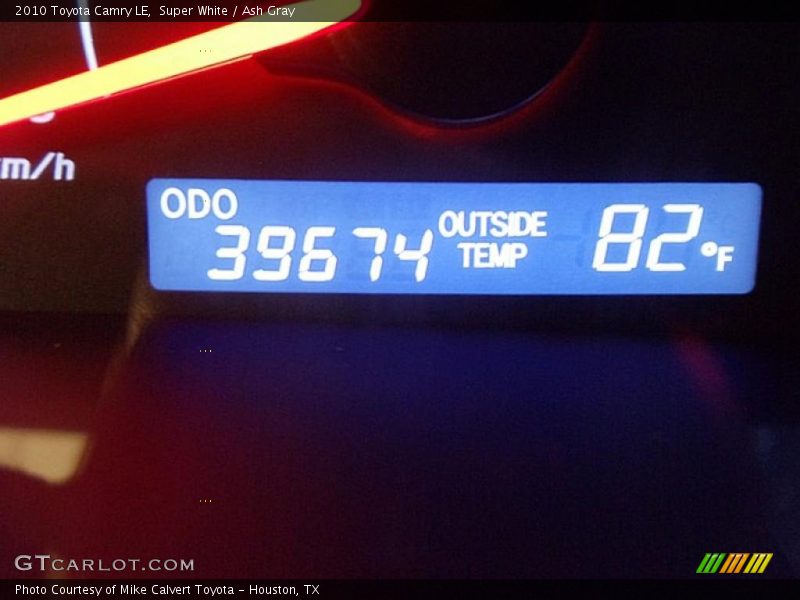 Super White / Ash Gray 2010 Toyota Camry LE