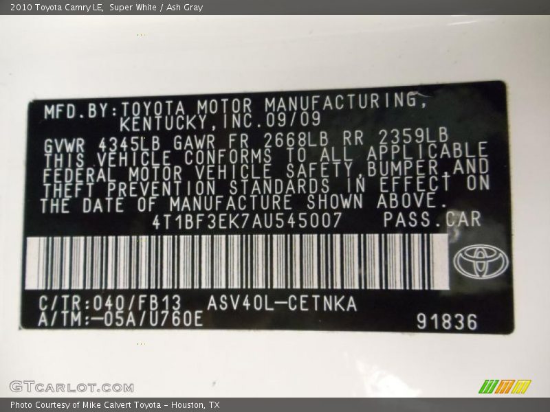 Super White / Ash Gray 2010 Toyota Camry LE