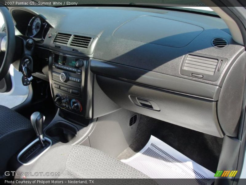 Summit White / Ebony 2007 Pontiac G5