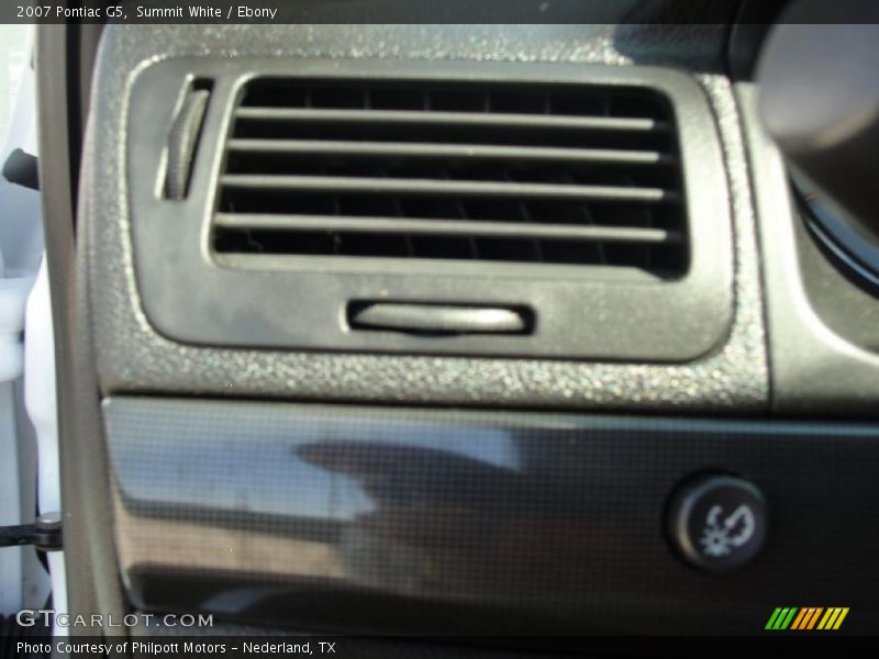 Summit White / Ebony 2007 Pontiac G5