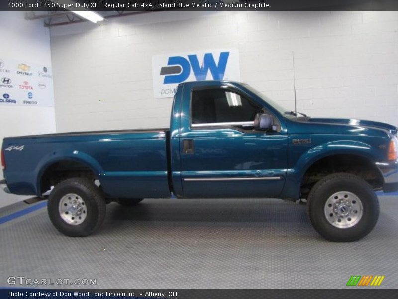 Island Blue Metallic / Medium Graphite 2000 Ford F250 Super Duty XLT Regular Cab 4x4