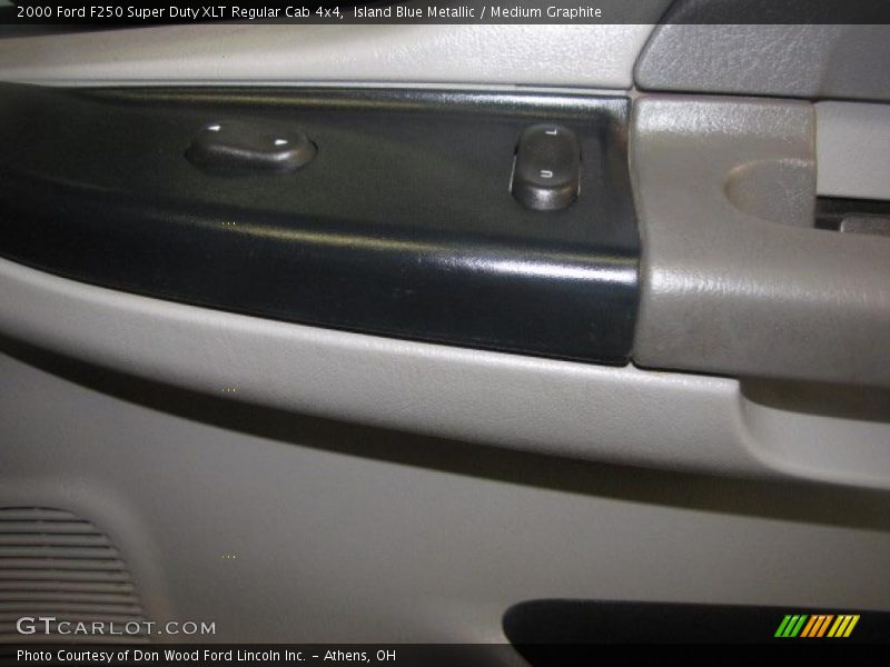 Island Blue Metallic / Medium Graphite 2000 Ford F250 Super Duty XLT Regular Cab 4x4