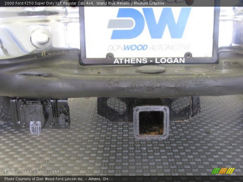 Island Blue Metallic / Medium Graphite 2000 Ford F250 Super Duty XLT Regular Cab 4x4