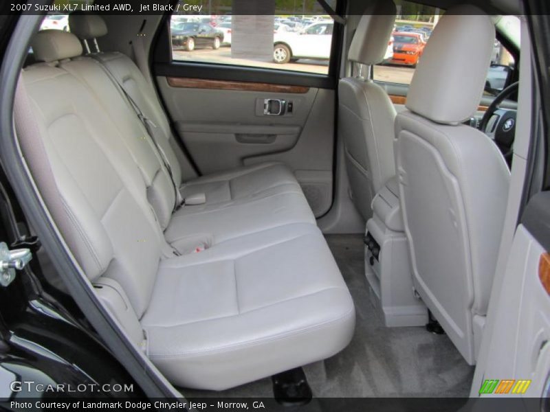  2007 XL7 Limited AWD Grey Interior