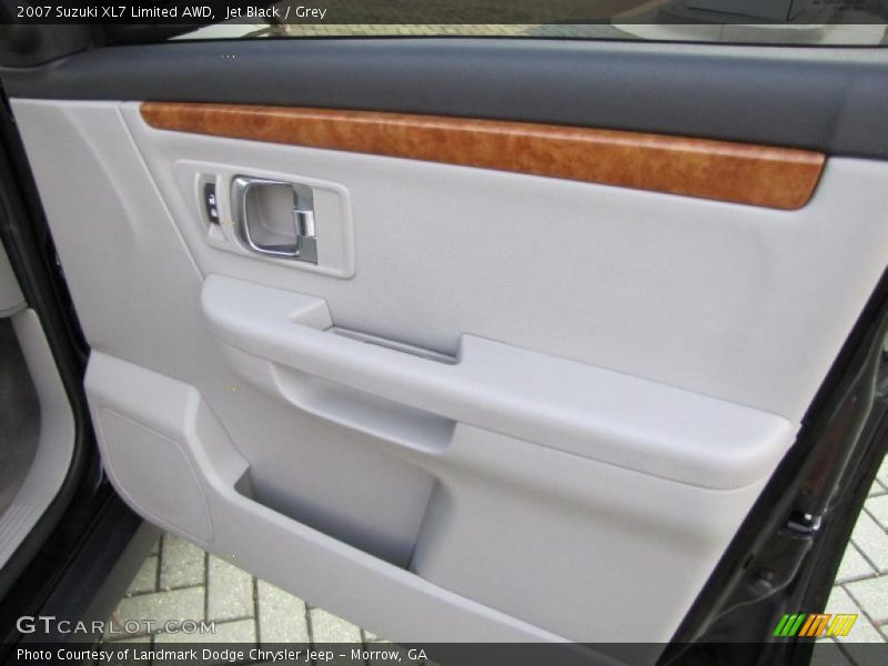 Door Panel of 2007 XL7 Limited AWD