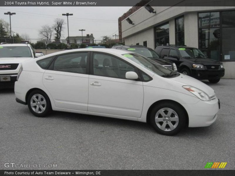 Super White / Brown/Ivory 2004 Toyota Prius Hybrid