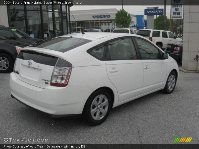 Super White / Brown/Ivory 2004 Toyota Prius Hybrid