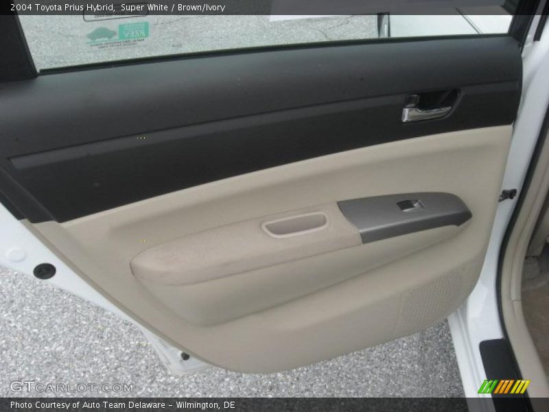 Super White / Brown/Ivory 2004 Toyota Prius Hybrid