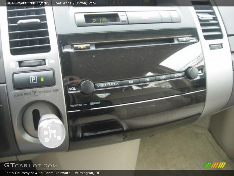 Super White / Brown/Ivory 2004 Toyota Prius Hybrid