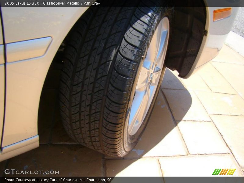 Classic Silver Metallic / Ash Gray 2005 Lexus ES 330