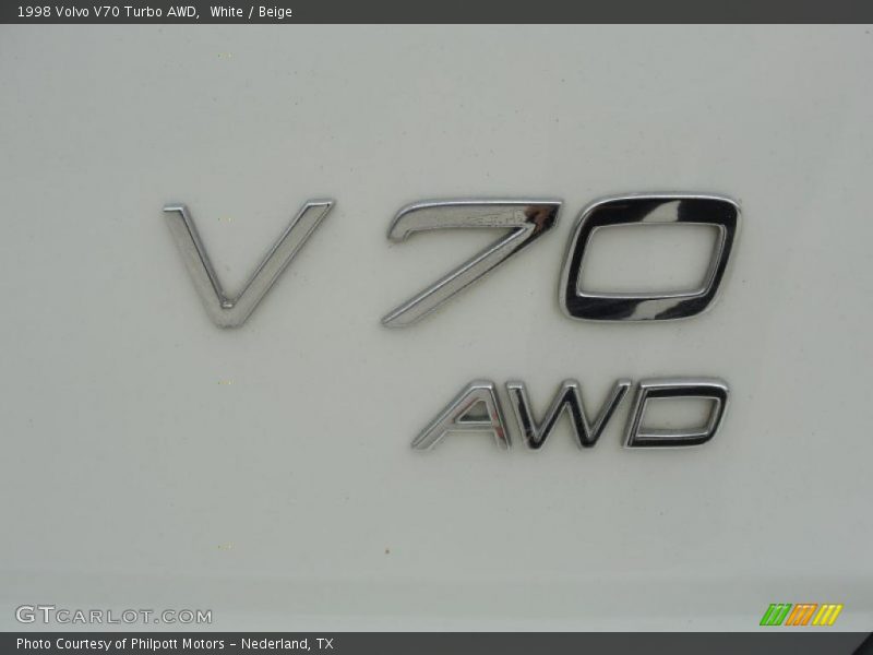 White / Beige 1998 Volvo V70 Turbo AWD