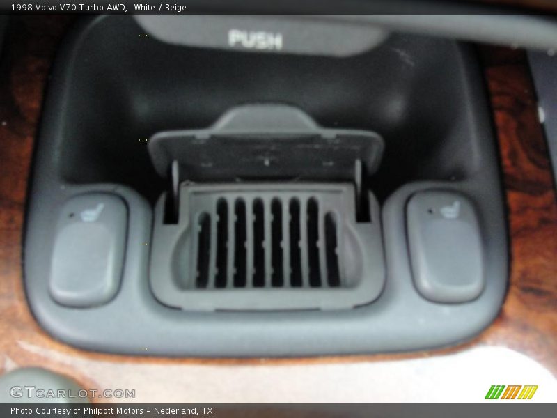 White / Beige 1998 Volvo V70 Turbo AWD