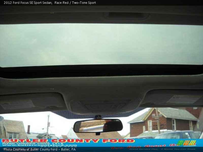 Race Red / Two-Tone Sport 2012 Ford Focus SE Sport Sedan