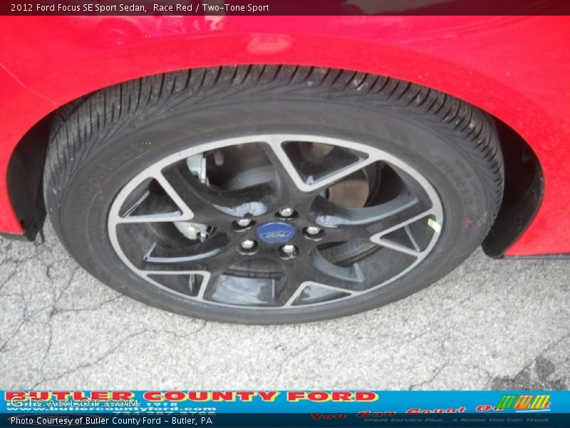 Race Red / Two-Tone Sport 2012 Ford Focus SE Sport Sedan