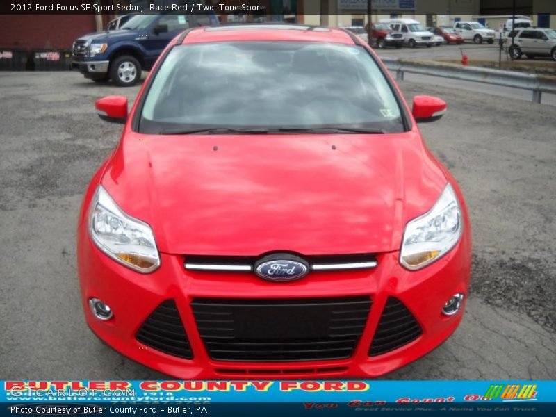Race Red / Two-Tone Sport 2012 Ford Focus SE Sport Sedan