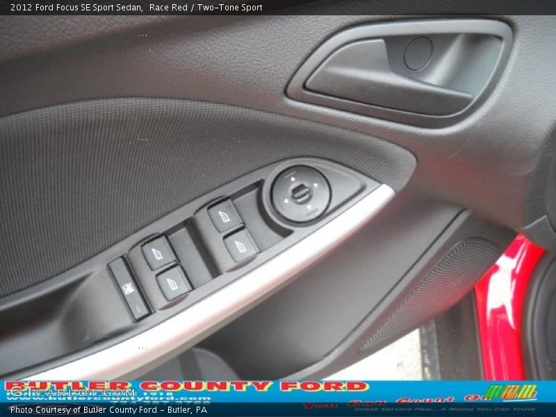 Race Red / Two-Tone Sport 2012 Ford Focus SE Sport Sedan