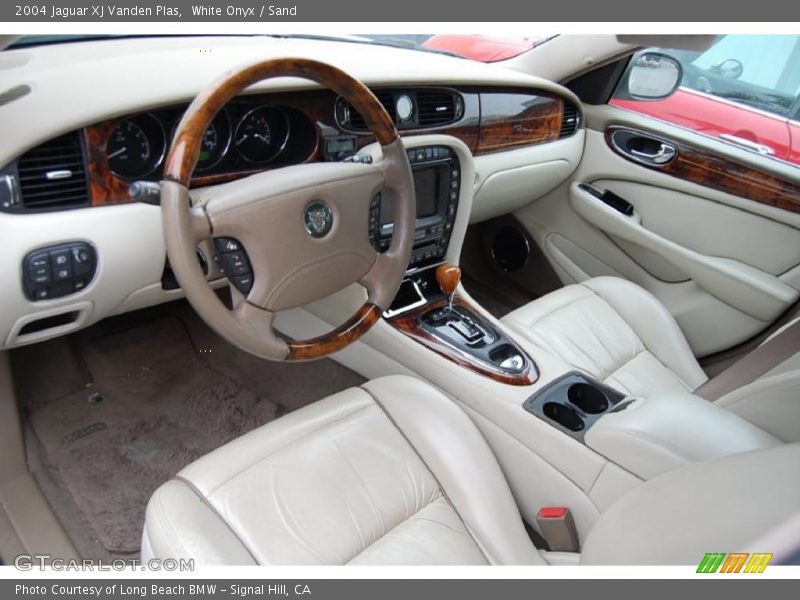  2004 XJ Vanden Plas Sand Interior