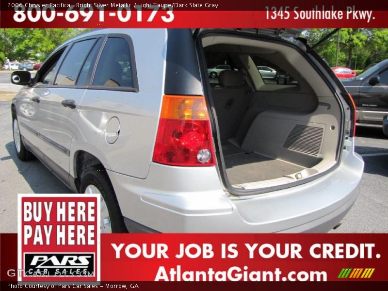 Bright Silver Metallic / Light Taupe/Dark Slate Gray 2006 Chrysler Pacifica