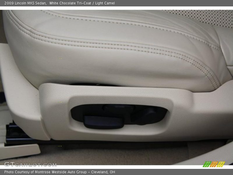 White Chocolate Tri-Coat / Light Camel 2009 Lincoln MKS Sedan