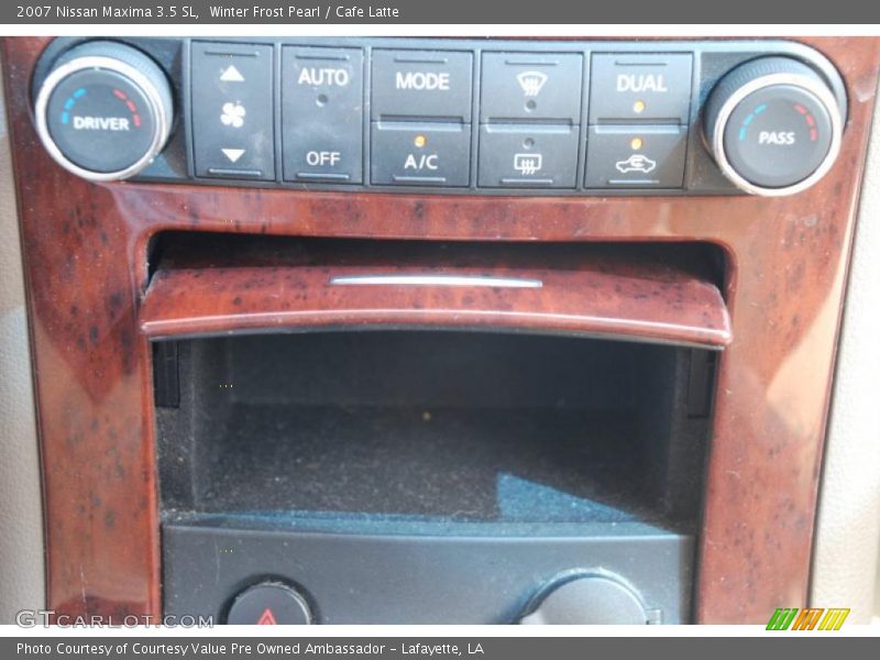 Winter Frost Pearl / Cafe Latte 2007 Nissan Maxima 3.5 SL