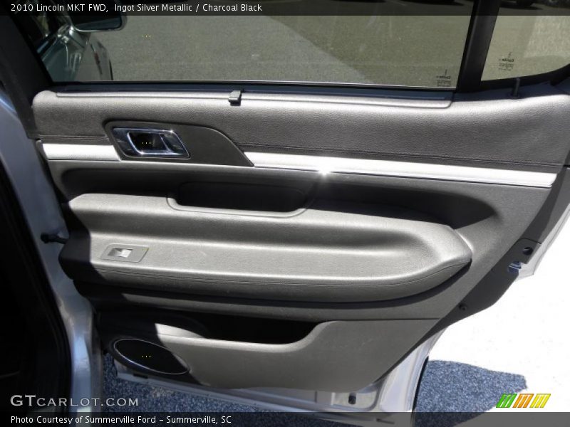 Ingot Silver Metallic / Charcoal Black 2010 Lincoln MKT FWD